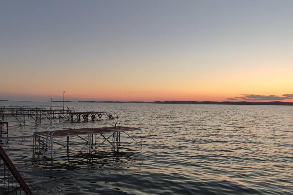 Siofoki Nyaralohaz Siófok Exterior foto